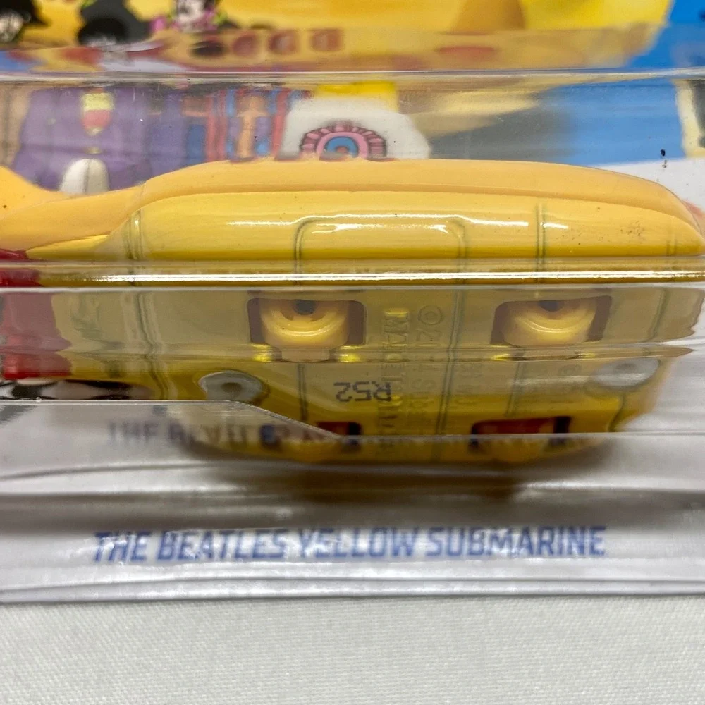 Beatles Yellow Submarine Hot Wheels 127/250 HW Screen Time 6/10 Diecast NIP 2023